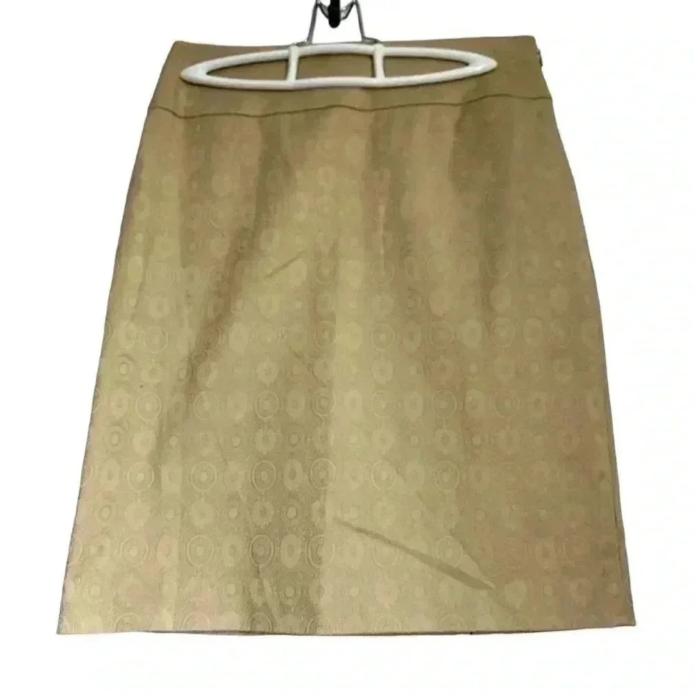 Tahari tan skirt EUC, size 2